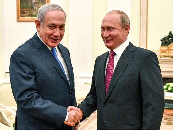 Putin Netanyahu ilə görüşüb