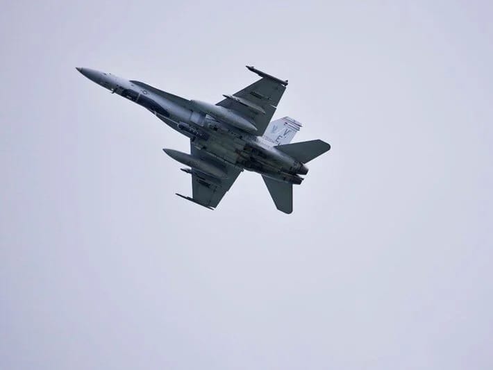 Finlandiyada qırıcı təyyarə qəzaya uğrayıb