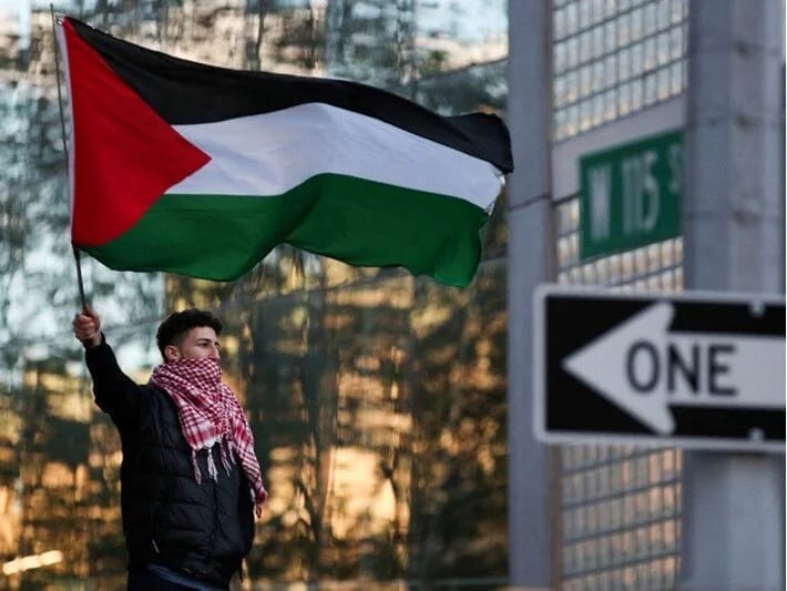 Fələstinə dəstəyin dəyəri: Kolumbiya Universitetində kütləvi ixtisarlar 