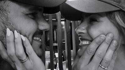 İkardi yeni sevgilisi ilə NİŞANLANDI