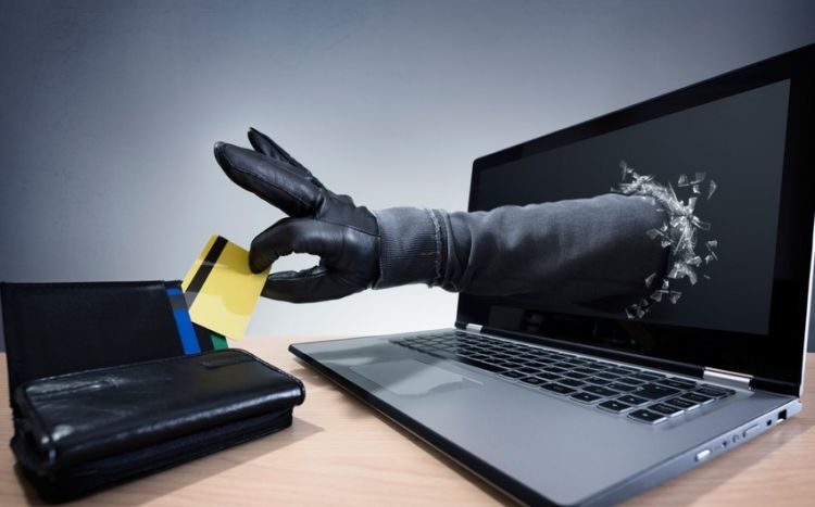 Ötən gün vətəndaşların bank kartlarından 11 min manatdan çox pul kiber üsulla oğurlanıb