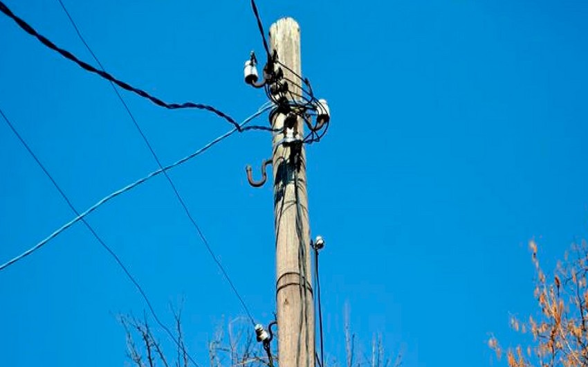 Beyləqan sakini elektrik dirəyindən yıxılaraq ölüb