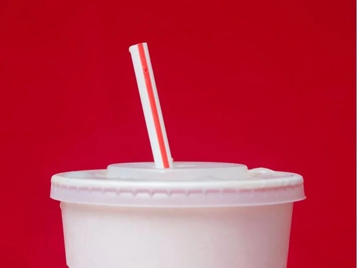 5 dəqiqəlik yemək reklamlarına baxmaq sizə 130 kalori qazandırır