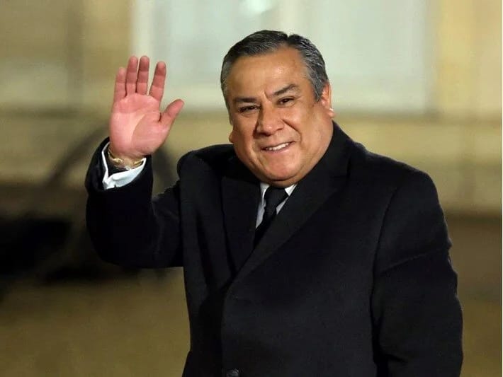 Perunun baş naziri Adrianzen istefa verib