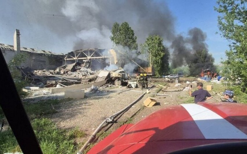 Rusiyada şam zavodunda partlayış baş verib, dağıntılar altında qalanlar var