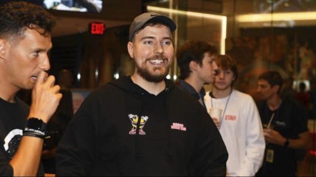 Meksika məşhur YouTuber MrBeast-i dəymiş ziyana görə məhkəməyə verib