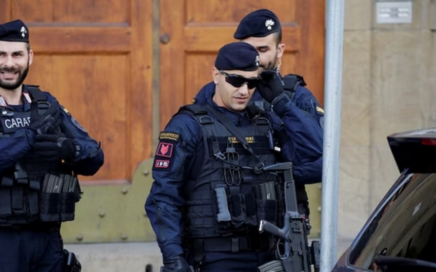 İtaliyada genişmiqyaslı əməliyyat çərçivəsində 97 nəfər həbs edilib