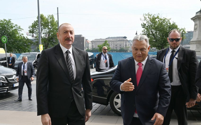 Prezident İlham Əliyev Budapeştdə TDT-nin Dövlət Başçıları Şurasının qeyri-rəsmi iclasında iştirak edir - YENİLƏNİB