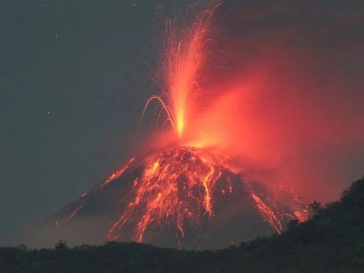 İndoneziyanın vulkanı iki dəfə püskürdü: Daha böyük vulkan ola bilər