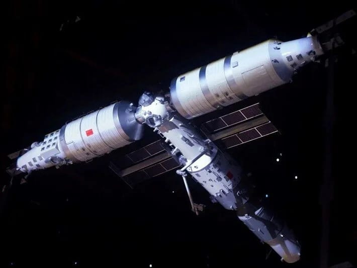 Çinin kosmik stansiyasında əvvəllər görülməmiş bakteriyalar aşkar edilib