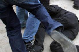 Lənkəranda iki dost 33 yaşlı oğlana əzab verib, videosunu ÇƏKDİ: Polis yaxaladı