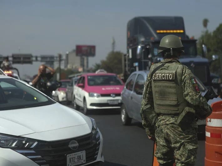 Meksikada bələdiyyə başçısının katibi və müşavirinə sui-qəsd olunub