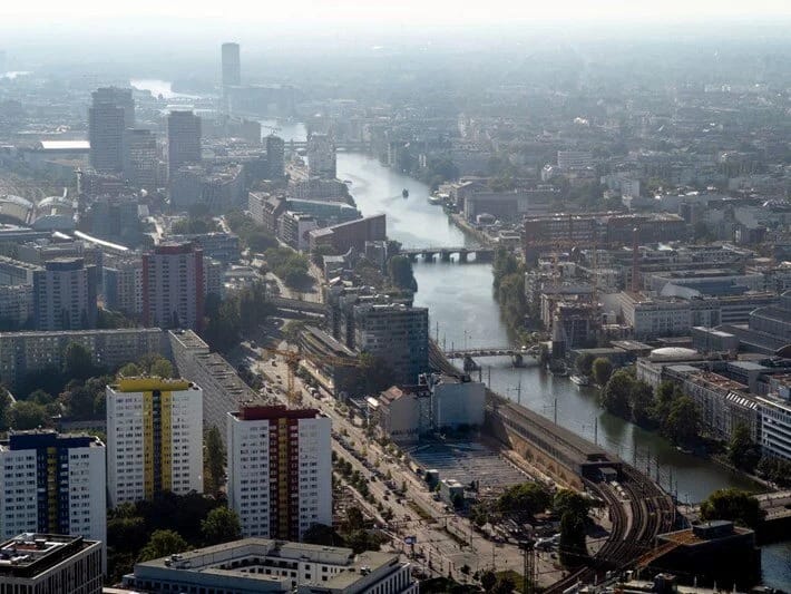 Qeyri-Alman vətəndaşları daha yüksək icarə haqqı ödəyirlər