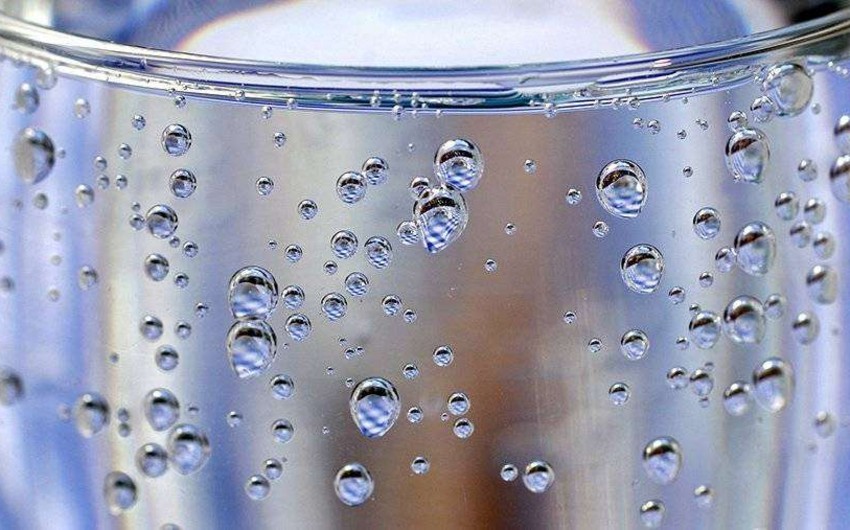 Alimlər təsadüfən havadan su çıxarmaq üçün inqilabi material yaradırlar