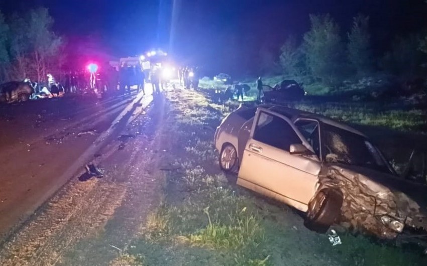 Rusiyada ağır yol qəzasında 5 nəfər ölüb