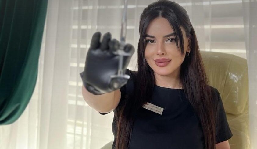 Kosmetoloq Səkinə Zamanova necə inyeksiya, dolğu proseduru həyata keçirir?-Fotofkatlar