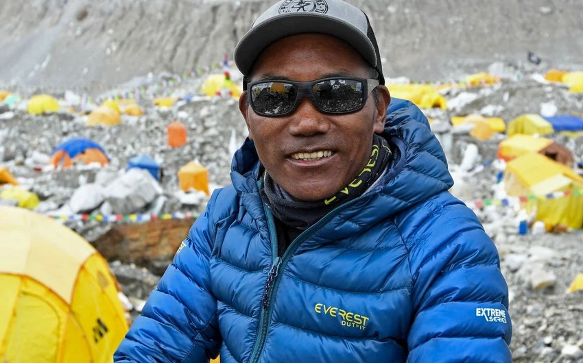 Nepallı alpinist Everesti fəth edərək özünə məxsus dünya rekordunu yeniləyib