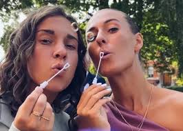 İsveç millisinin qadın futbolçuları boşandılar