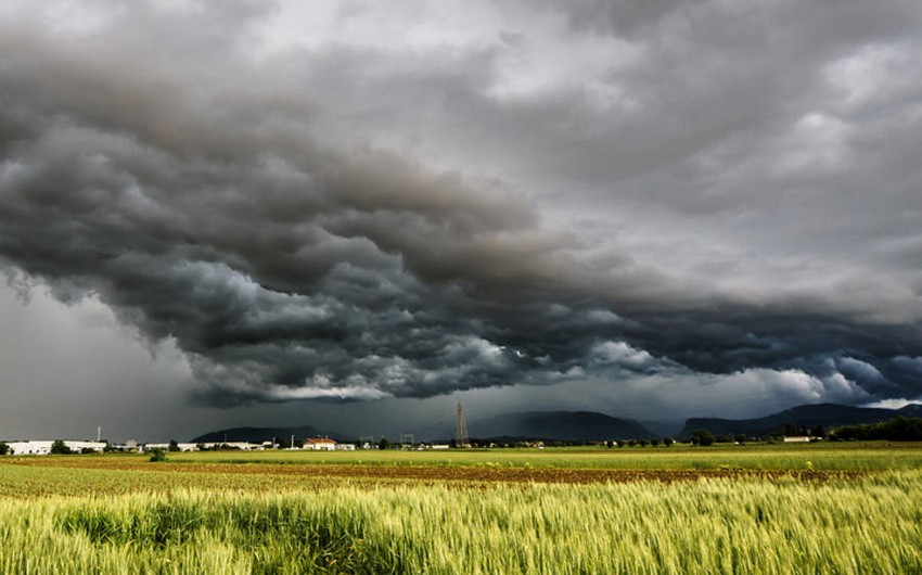 Sabah Bakıda hava buludlu olacaq, bir sıra rayonlarda yağış yağacaq, dolu düşəcək