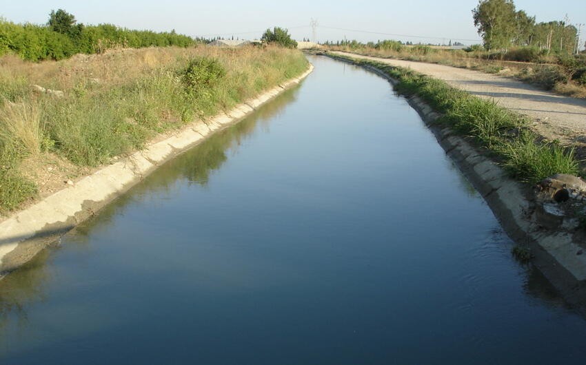 Qubada bir nəfər suvarma kanalında batıb