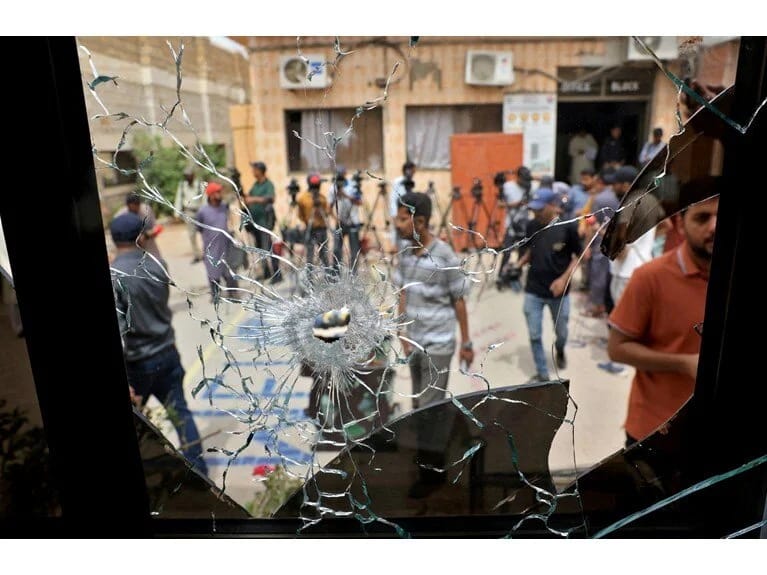 Pakistanda zəlzələ panikası: 200-dən çox məhbus qaçıb