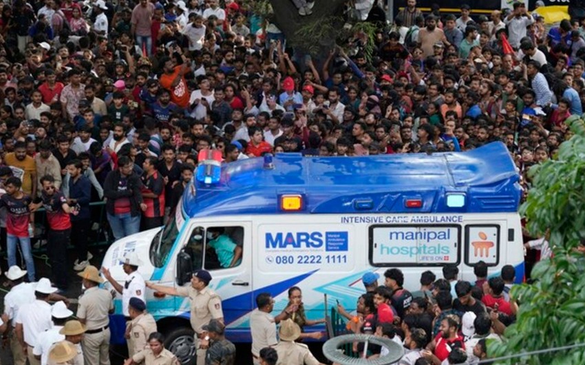 Hindistanda stadionda izdihamda 11 nəfərin ölümündən sonra 4 nəfər həbs edilib