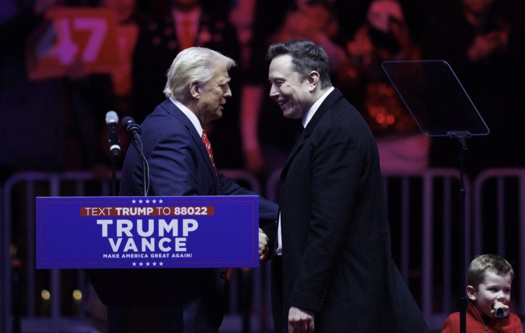 Tramp Maskı təhdid etdi: Demokratları maliyyələşdirsə...