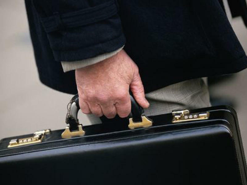 Azərbaycanlı diplomat evində ölü tapıldı