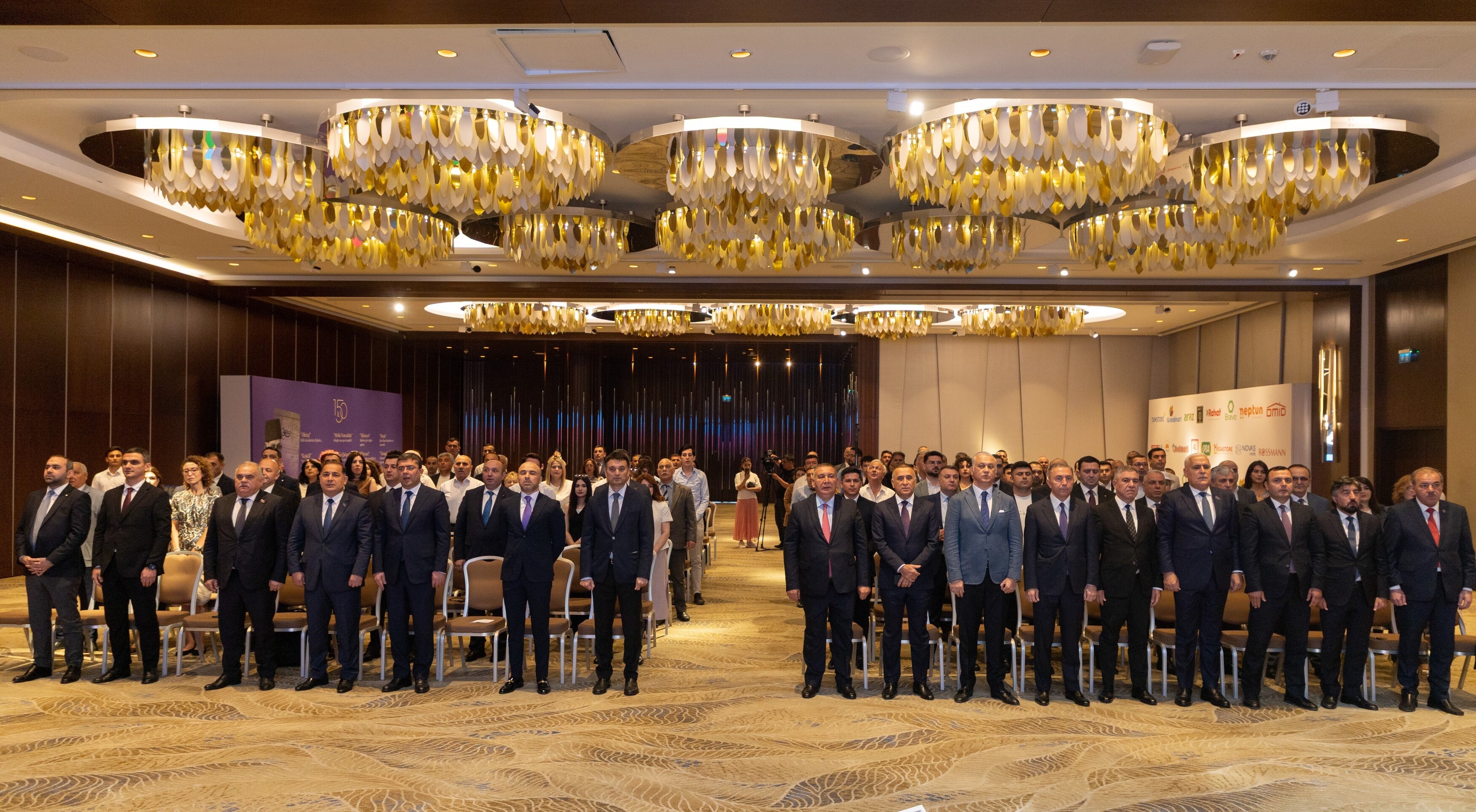 TŞİİB, Mətbuat Şurası və Veysəloğlu Şirkətlər Qrupu müsabiqə iştirakçıları olan jurnalistləri mükafatlandırdı