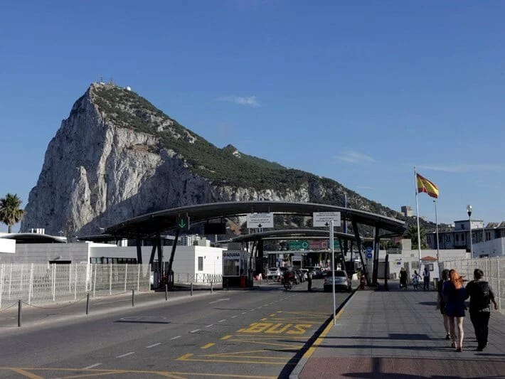 Böyük Britaniya və ABŞ Cəbəllütariqlə bağlı razılığa gəliblər