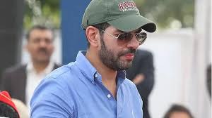 Hindistanlı milyarder polo oyunu zamanı arı udaraq ölüb