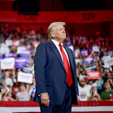 Tramp daha 36 ölkə vətəndaşının ABŞ-yə girişini qadağan edə bilər