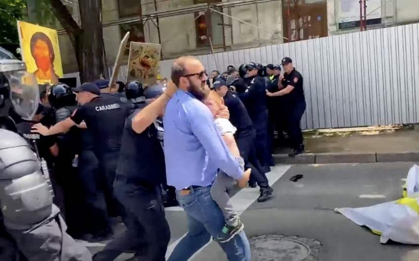 Moldovada cinsi azlıqlarla dindarlar arasında qarşıdurma olub, saxlanılanlar var