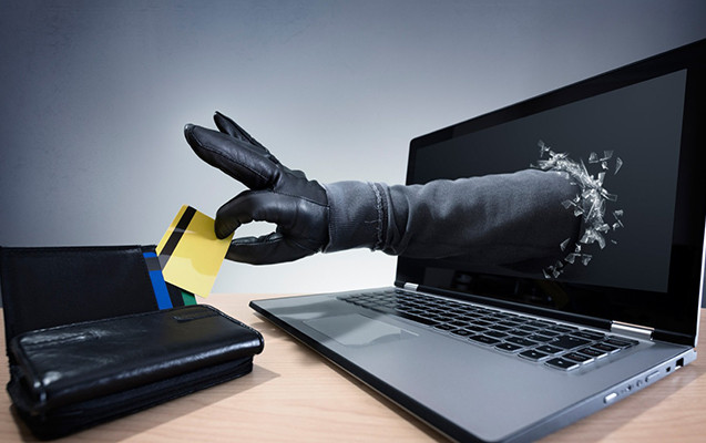 Ötən gün vətəndaşların bank kartlarından 5 min manatdan çox pul oğurlanıb