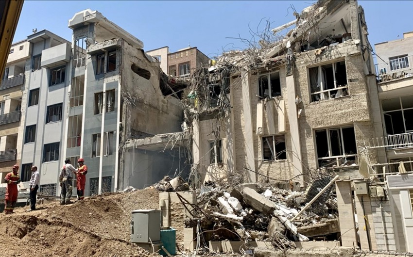 İsrail İranın qərbinə zərbələr endirir