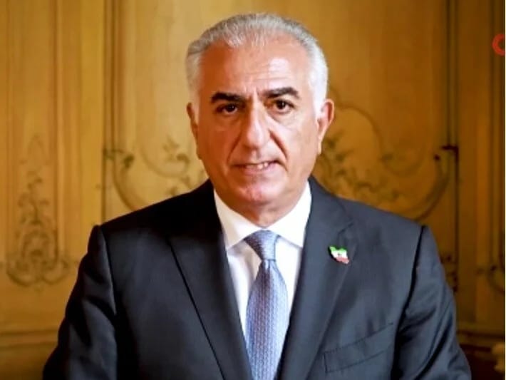 İranın devrilmiş liderinin sürgündəki oğlu üsyana çağırır