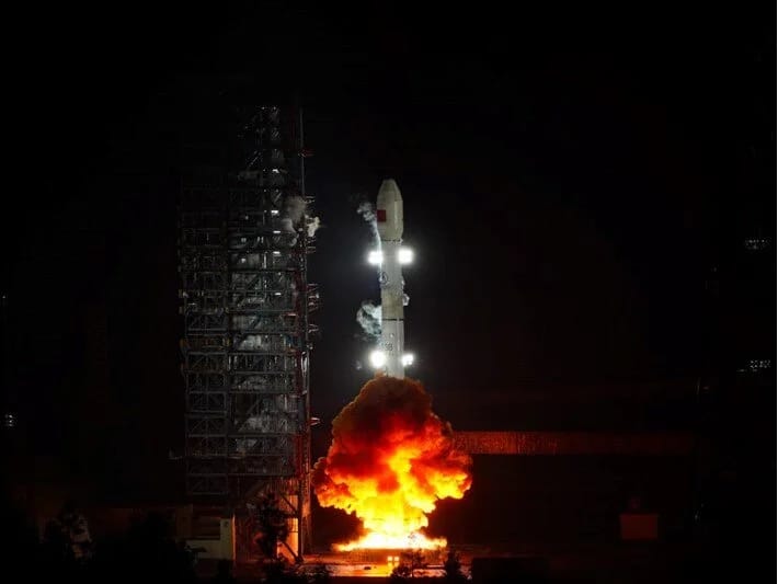 Çin kosmosa yeni peyk buraxıb