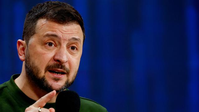 Zelenski: Rusiya 5 il ərzində NATO üzvünə hücum edə bilər