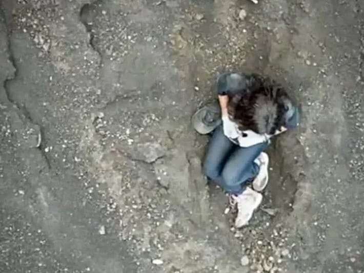 Vulkana düşən turist 4 gün sonra ölü tapılıb