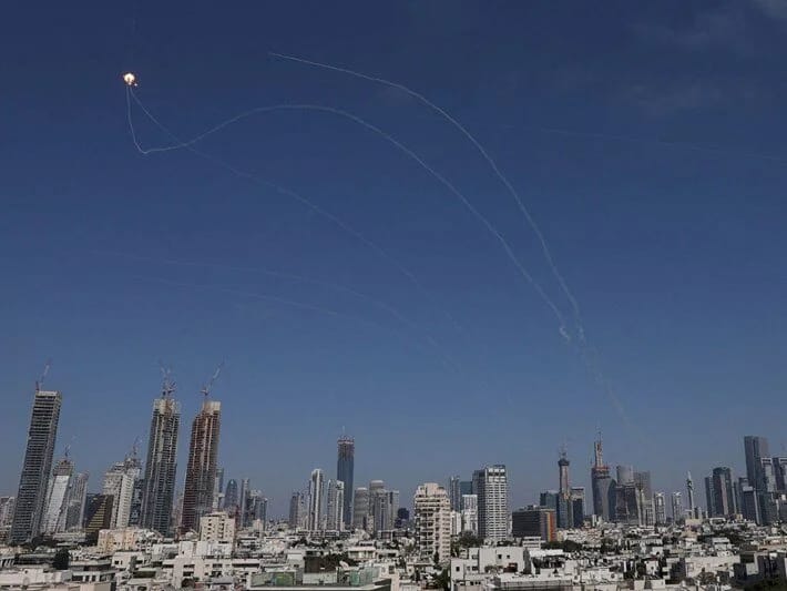 Fransa: Atəşkəsdən əvvəl İranın İsrailə doğru atdığı pilotsuz təyyarələrə müdaxilə edildi