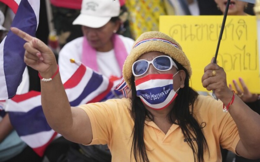 Tailandda hakimiyyətə qarşı etirazlar başlayıb