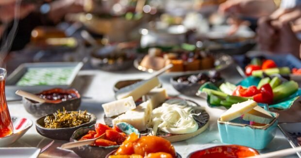 Türkiyədə səhərə dad qatan ənənə: Türk səhər yeməyi