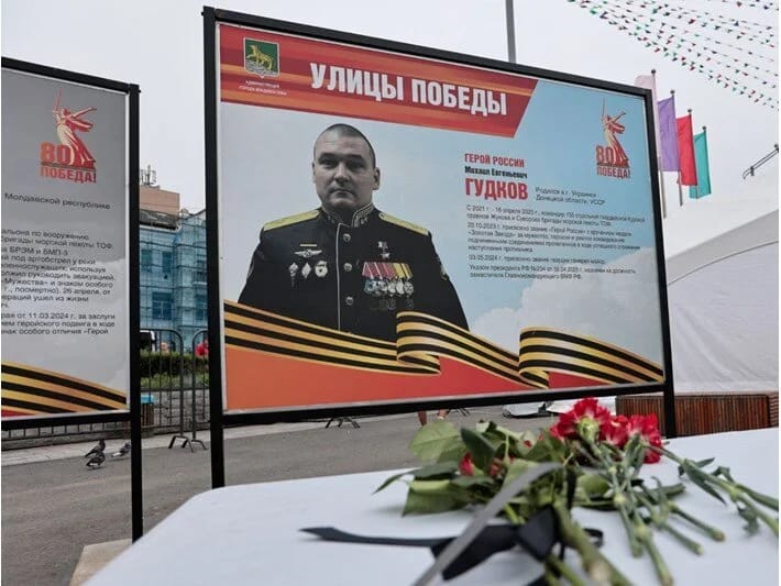 Rus komandiri cəbhədə öldürüldü