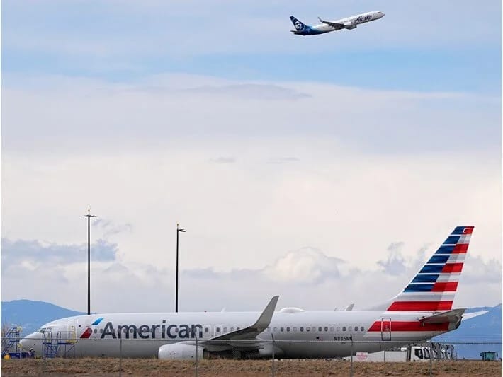 3 hərfli mesaj təyyarənin təcili eniş etməsinə səbəb oldu