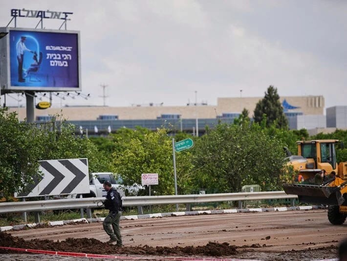 Husilər: İsrailin Ben Qurion hava limanı ballistik raketlə hədəfə alınıb