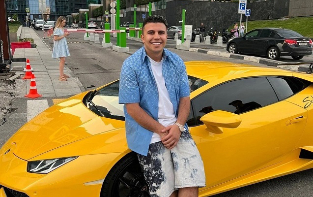 Azərbaycanlı bloqer Rusiyada axtarışa verildi - Həbs oluna bilər