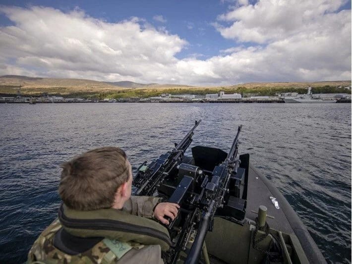 Bomba zarafatı sonu oldu: Nüvə sualtı qayığı karantinə alınıb