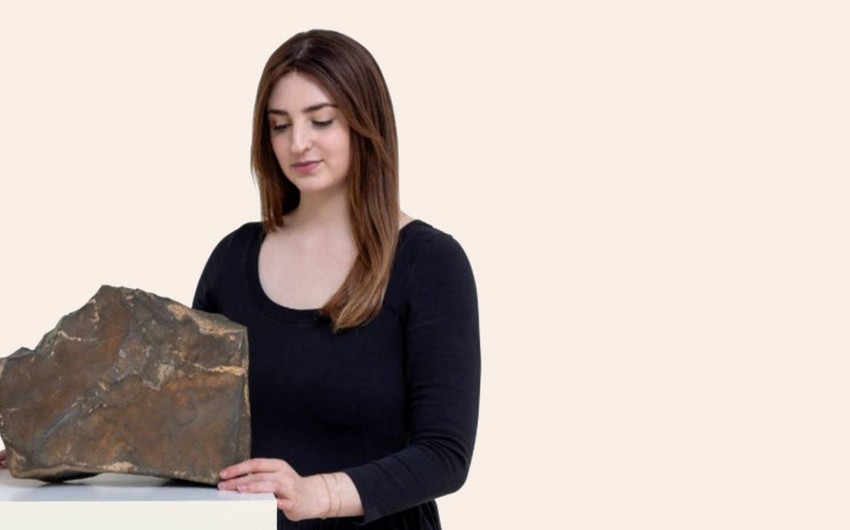 Marsın nəhəng parçası hərracda rekord qiymətə satılıb