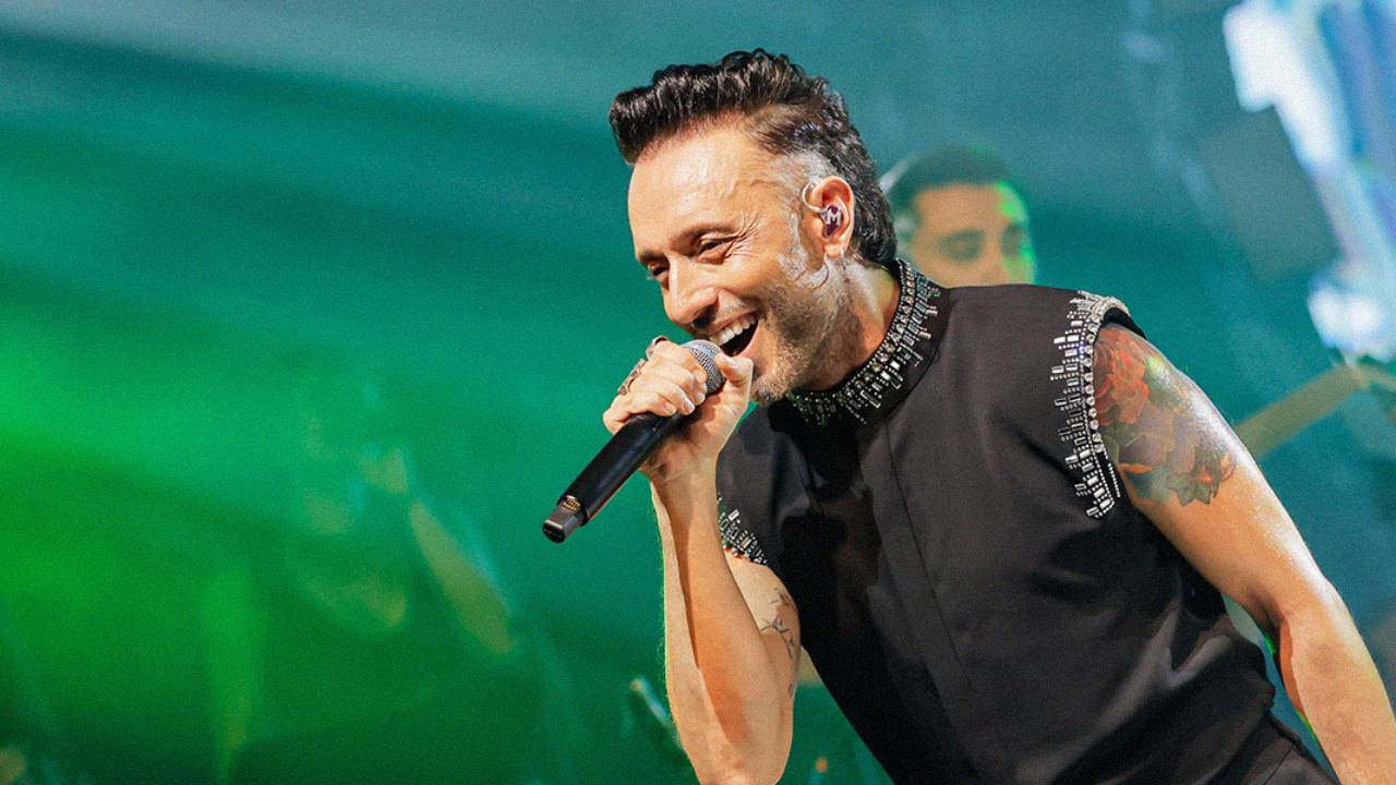 Türkiyəli müğənni koronavirusa yoluxdu - Konserti ləğv olundu