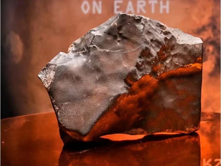 Marsdan gələn ən böyük meteorit 5,3 milyon dollara satılıb